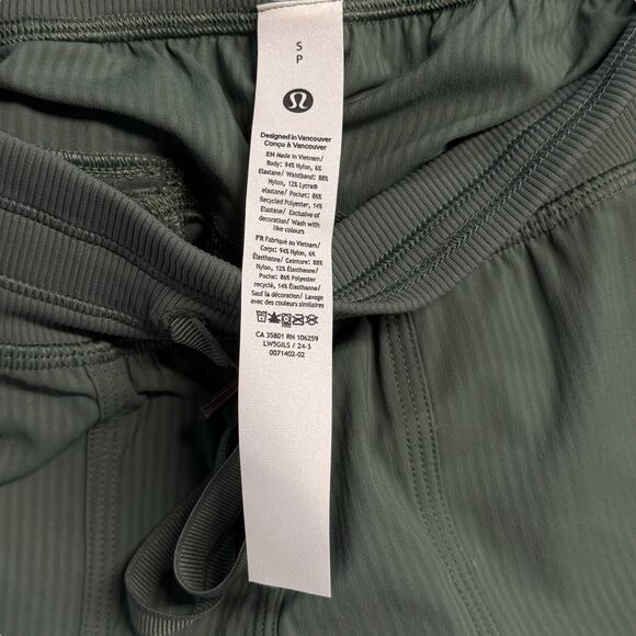 Lululemon Dance Studio Cargo Pant SZ S Women's Grey Eucalyptus Relaxed Fit Full - Picture 8 of 11